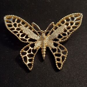 Sarah Coventry Gold Tone Butterfly Pin Brooche